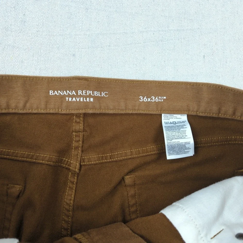 Banana Republic Mens 36x36 Khaki Pants Traveler Slim Fit Golf Stretch Casual